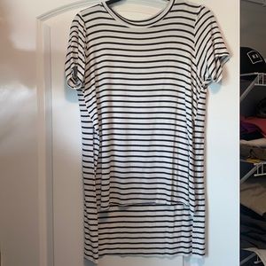 Cute white and navy split hem top